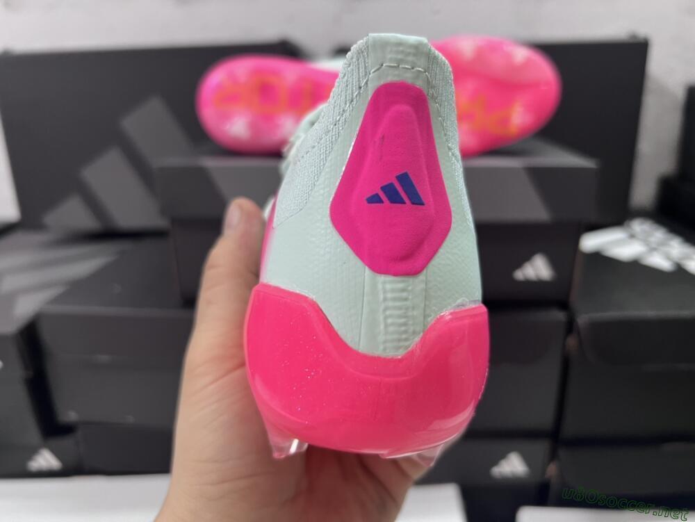 Men's Adidas Predator Accuracy+ Laceless FG Football Boots - White/Pink/Purple