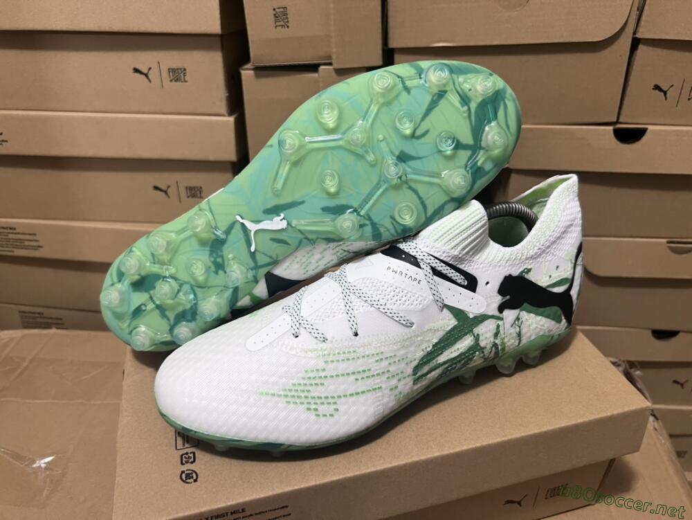 Men's Puma Future Ultimate MG Football Boots - White/Black/Green