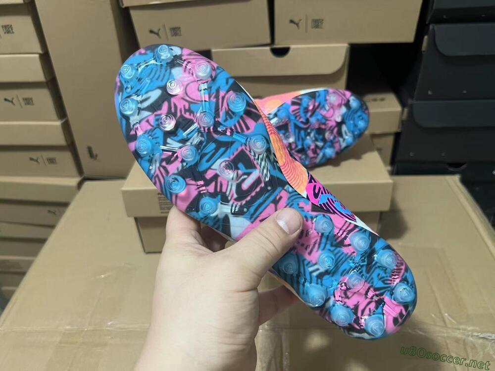 Men's Puma Future Ultimate FG Football Boots - White/Pink/Blue