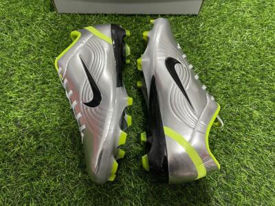 Men's Ronaldo X Nike R9 Mercurial Vapor 3 FG Football Boots - Silver/Black/Yellow