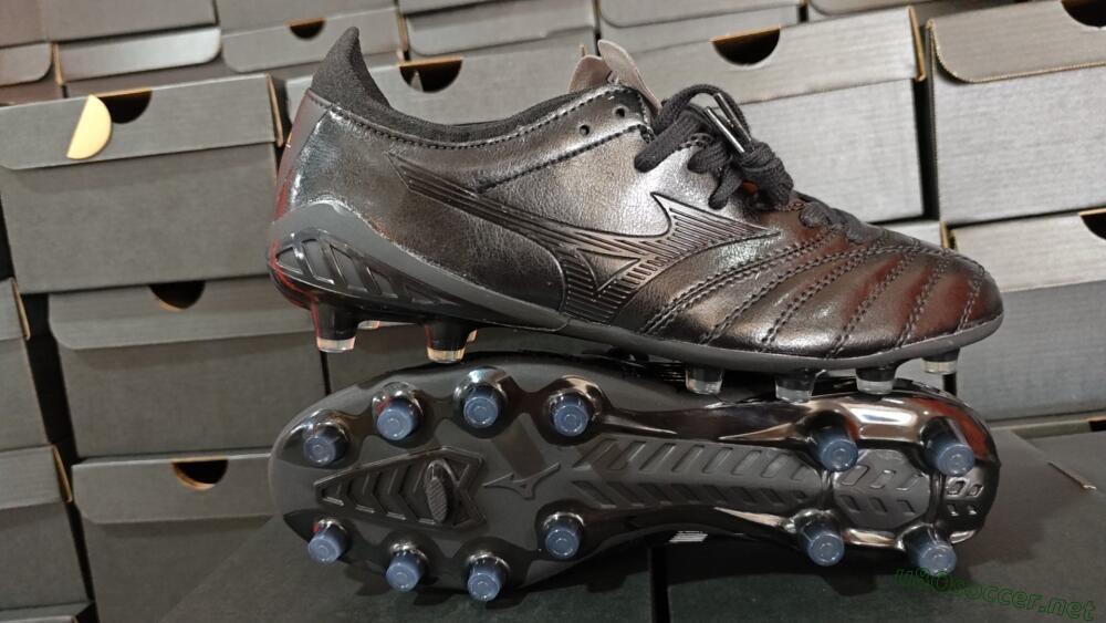 Men's Mizuno Morelia Neo 3 FG Football Boots - Black/Black