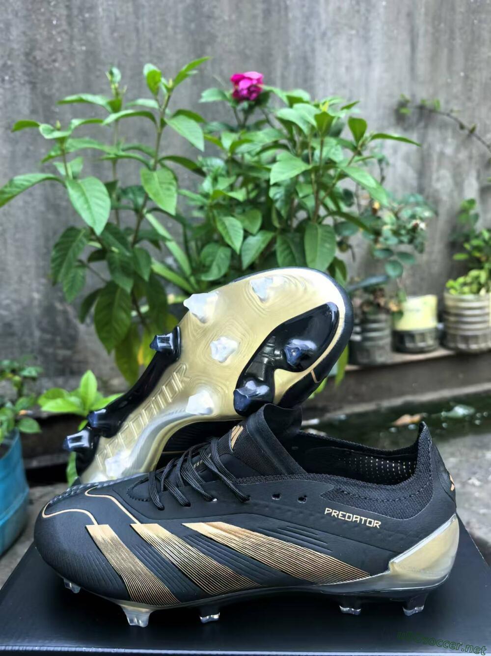 Men's Adidas Predator Elite Accuracy FG Football Boots - Black/Gold