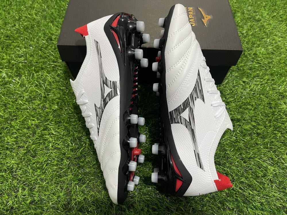 Men's Mizuno Morelia Neo 4 FG Football Boots - White/Black/Red