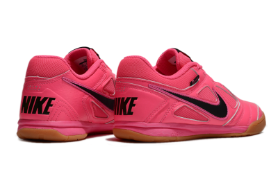 Unisex Supreme x Nike SB Gato IC Football Shoes - Red/Black/Brown