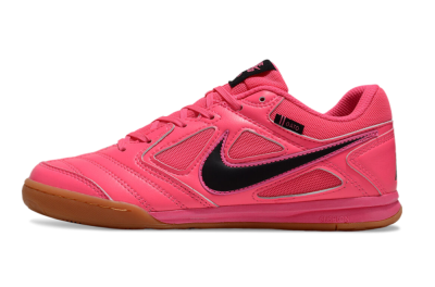 Unisex Supreme x Nike SB Gato IC Football Shoes - Red/Black/Brown