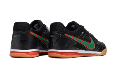Unisex Supreme x Nike SB Gato IC Football Shoes - Black/Green/Red