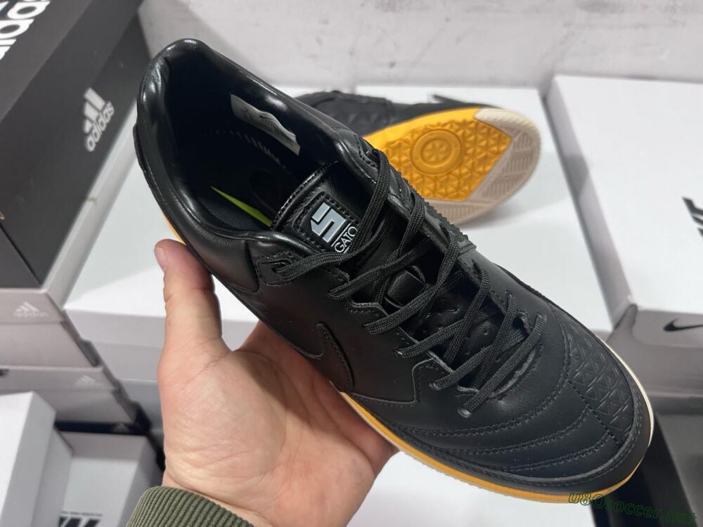 Men's Nike Street Gato IC Football Shoes - Black/Yellow/Beige