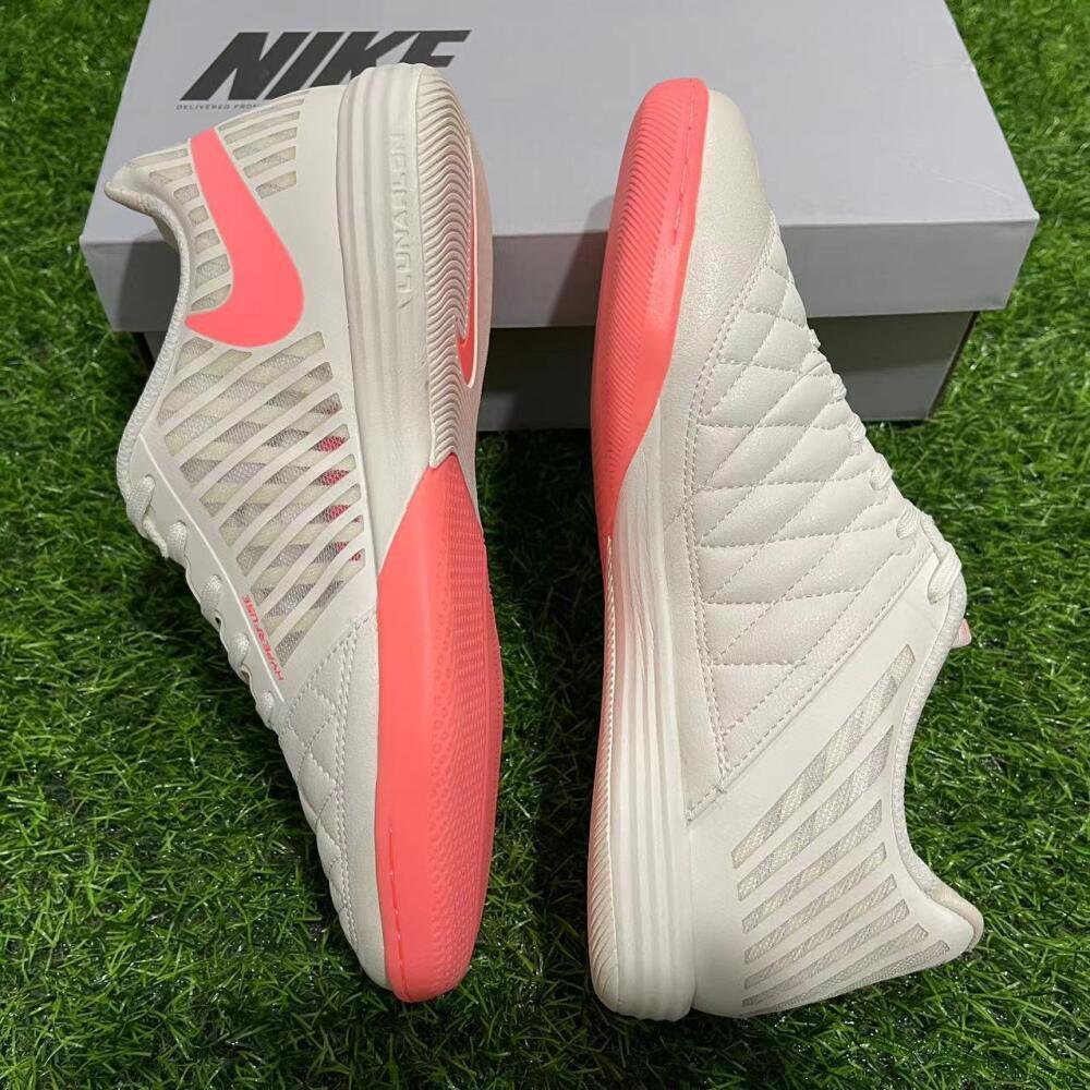 Men's Nike Lunar Gato 2 IC Football Shoes - Beige/Pink