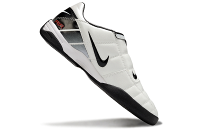 Men's Nike Air Zoom Total 90 III IC Football Shoes - White/Black