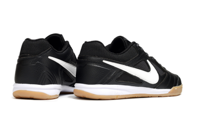Men's Nike SB Gato IC Football Shoes - Black/White