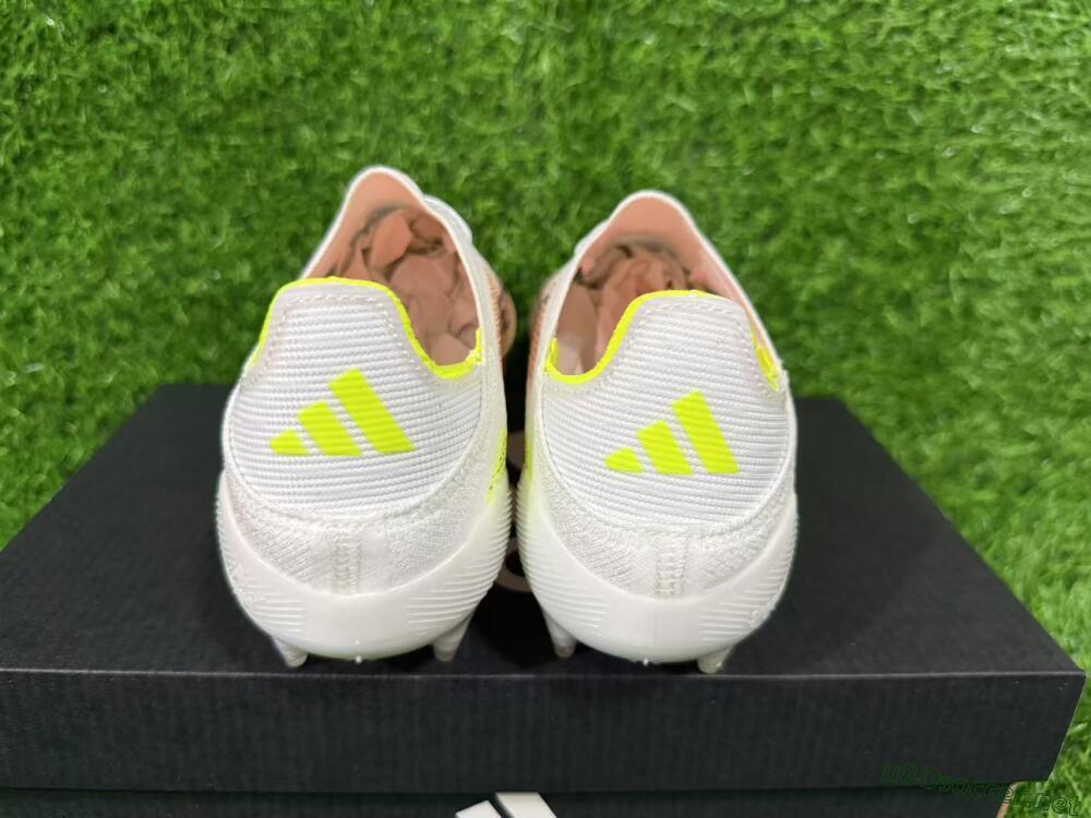 Unisex Adidas F50+ Lightstrike Pro FG Football Boots - White/Red/Black