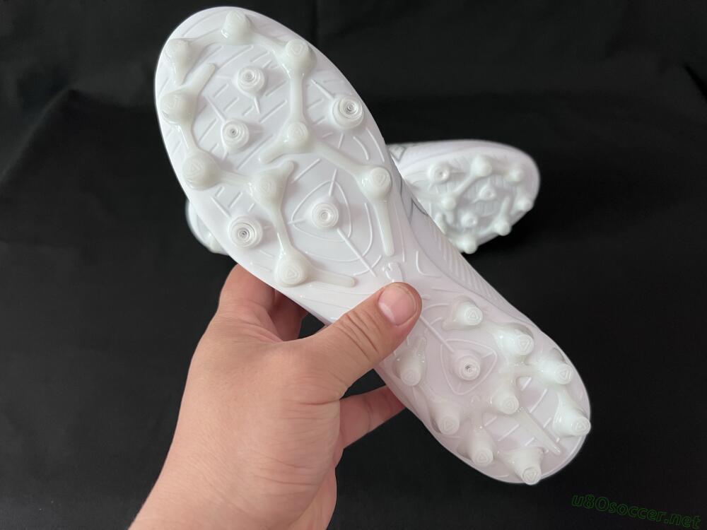 Men's Puma Future 8 Ultimate AG Football Boots - Beige/Black/White