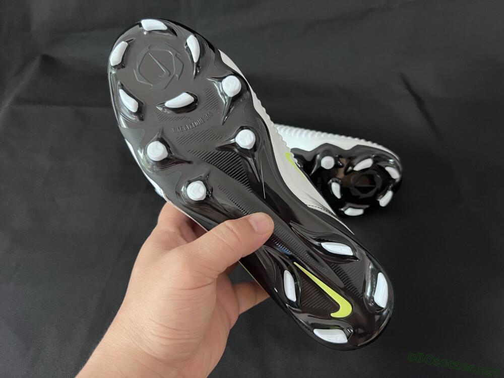 Men's Nike Phantom 6 Elite Low FG Football Boots - White/Black/Yellow