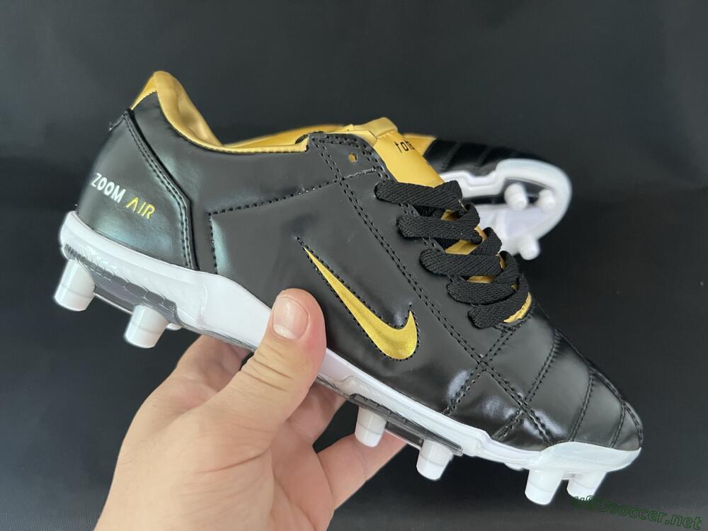 Men's Nike Air Zoom Total 90 III FG Football Boots - Black/Gold/White