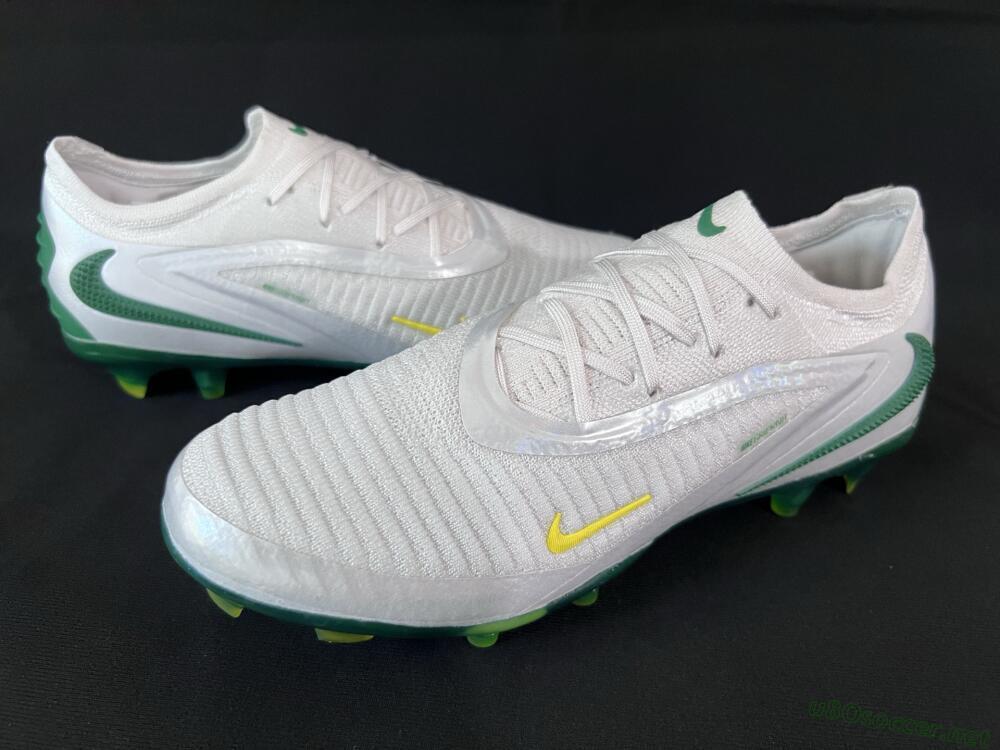 Unisex Nike Phantom 6 Low Elite FG Football Boots - White/Silver/Gold