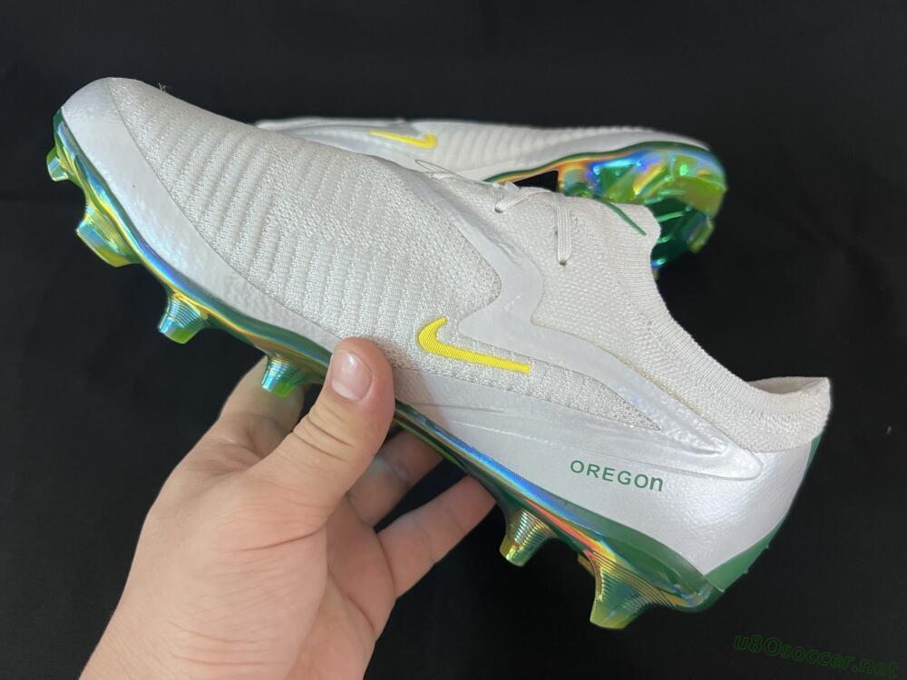 Unisex Nike Phantom 6 Low Elite FG Football Boots - White/Silver/Gold