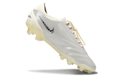 Men's Nike Tiempo Legend 10 Elite FG Football Boots - White/Creamy Beige/Glossy Black
