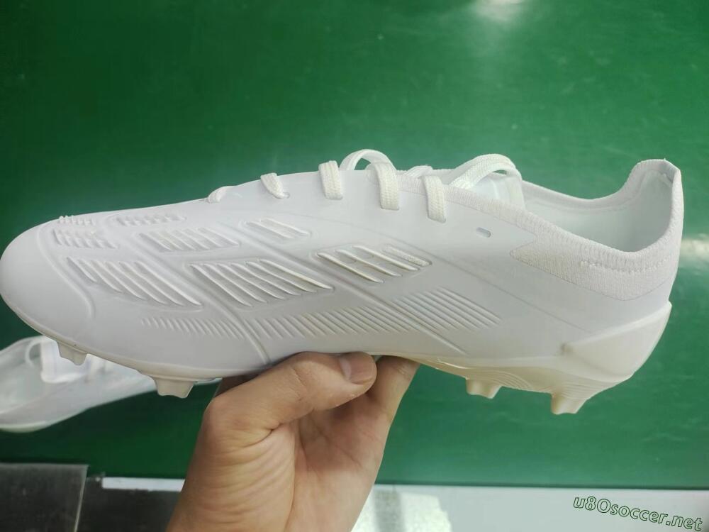 Men's Adidas Predator Accuracy.1 FG Football Boots - White/Beige