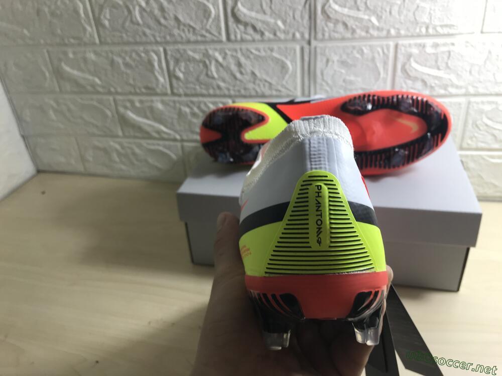 Men's Nike Phantom GT 2 Elite FG Football Boots - White/Red/Green