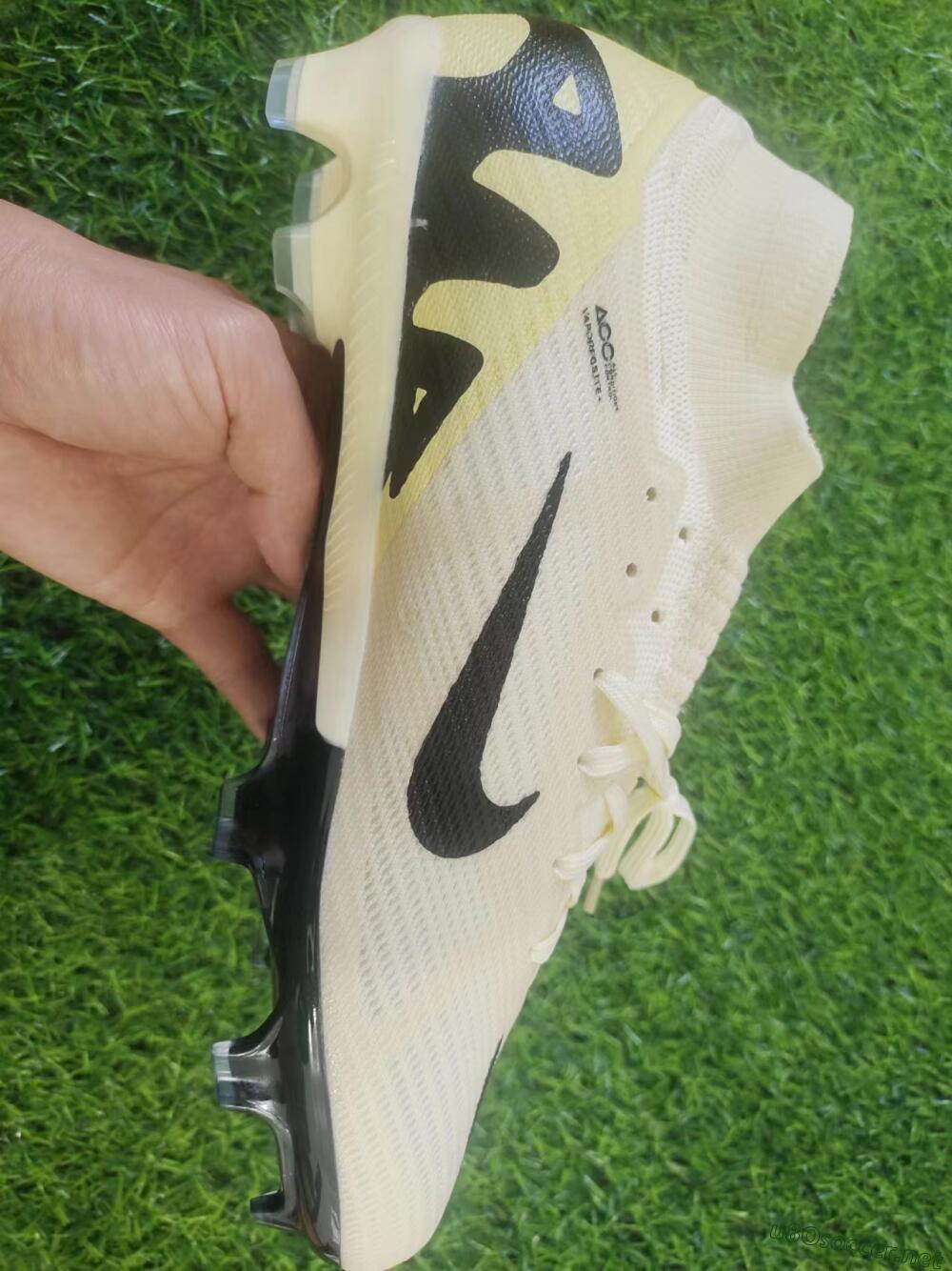 Men's Nike Air Zoom Mercurial Superfly 9 Elite FG Football Boots - Beige/Black