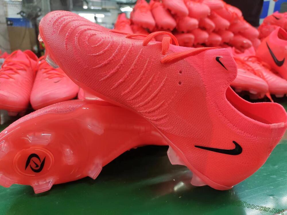 Unisex Nike Phantom Luna 2 Elite LV8 FG Football Boots - Red/Black/Pink