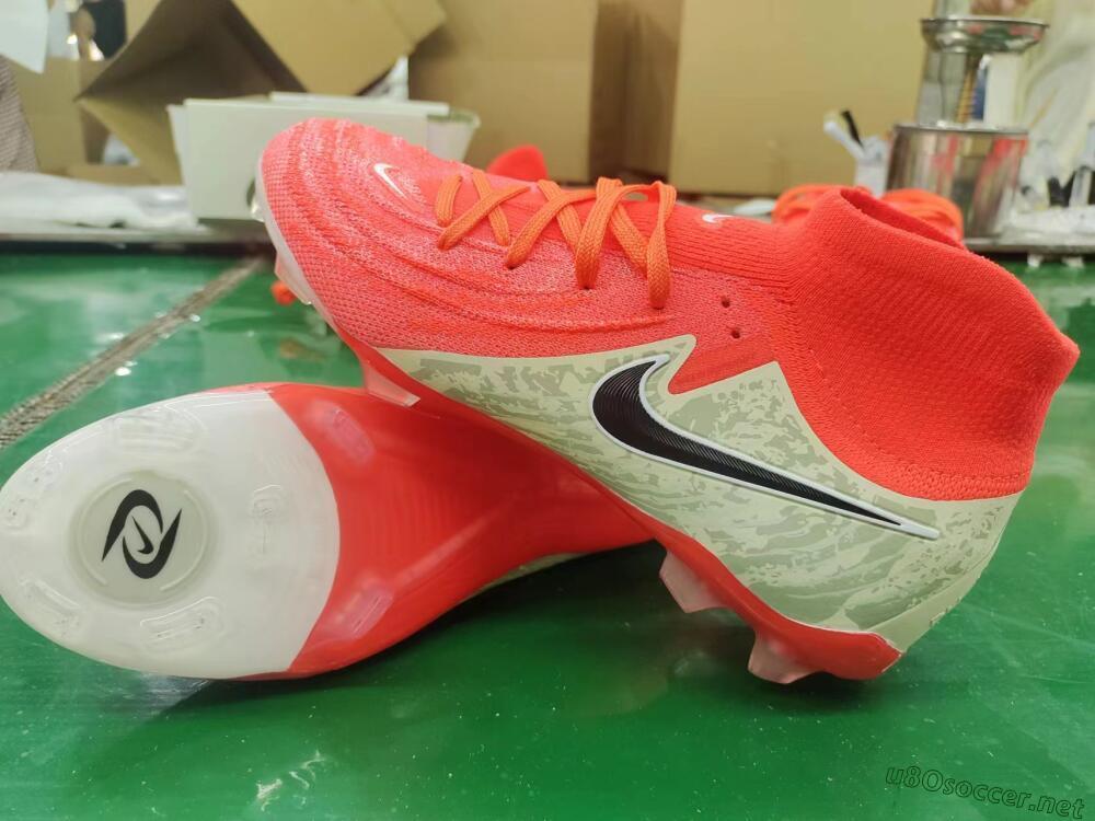 Men's Nike Phantom Luna Elite FG Football Boots - Red/Brown/Black