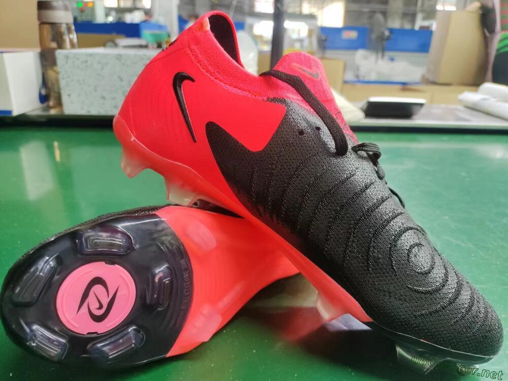 Unisex Nike Phantom Luna Elite FG Football Boots - Orange/Black