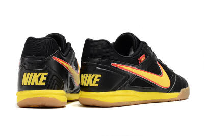 Men's Supre x Nike SB Gato IC Football Shoes - Black/Yellow/Red