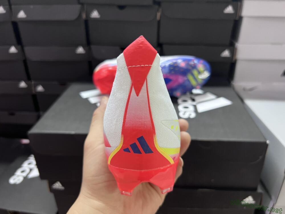 Unisex Adidas Predator FIFA World Cup Qatar 2022 Edge+ FG Football Boots - White/Red/Blue