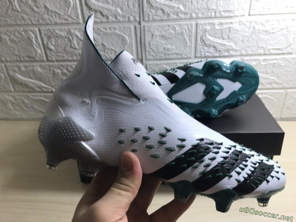 Unisex Adidas Predator Freak+ FG Football Boots - White/Black/Green