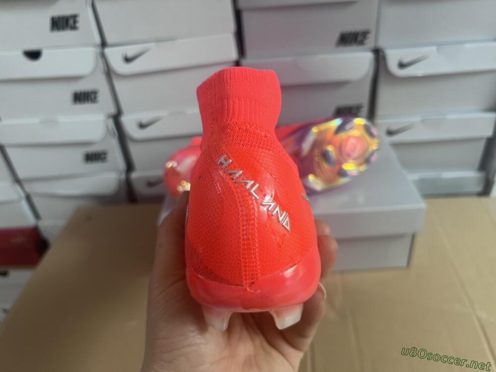 Unisex Nike Phantom Luna Elite FG Football Boots - Red/Black/Gold