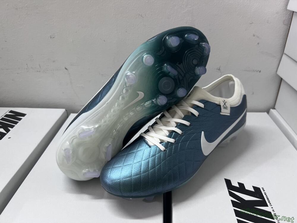 Men's Nike Tiempo Legend 10 Elite FG Football Boots - Jade/White