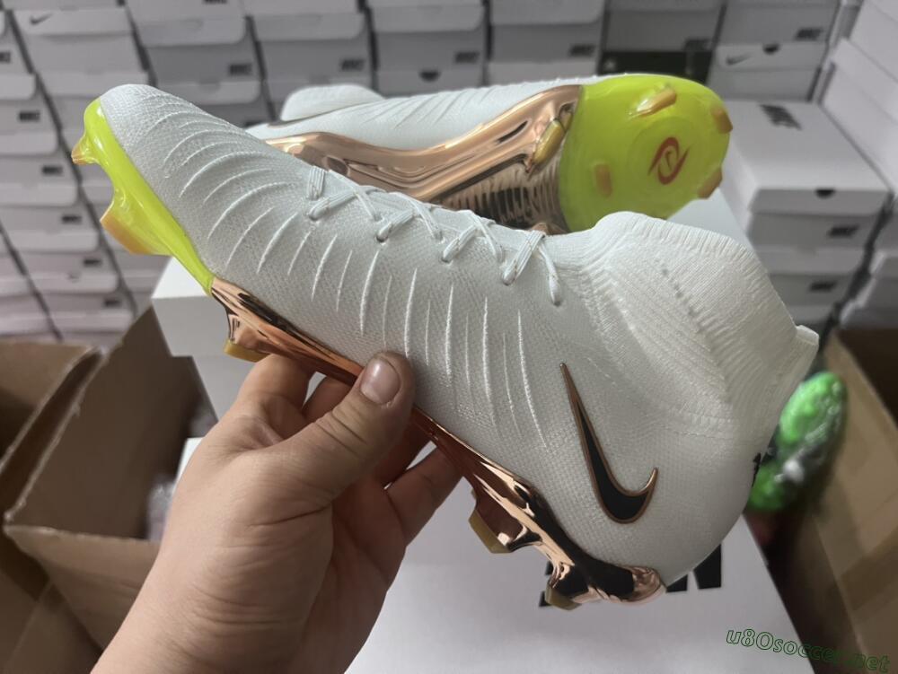 Unisex Nike Phantom Luna Elite NU FG Football Boots - White/Black/Gold