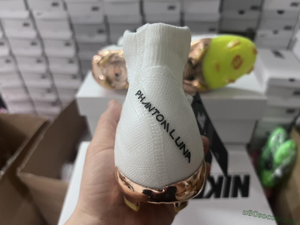 Unisex Nike Phantom Luna Elite NU FG Football Boots - White/Black/Gold
