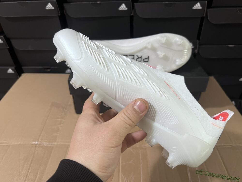 Unisex Adidas Predator Accuracy+ FG Football Boots - Beige/White/Red