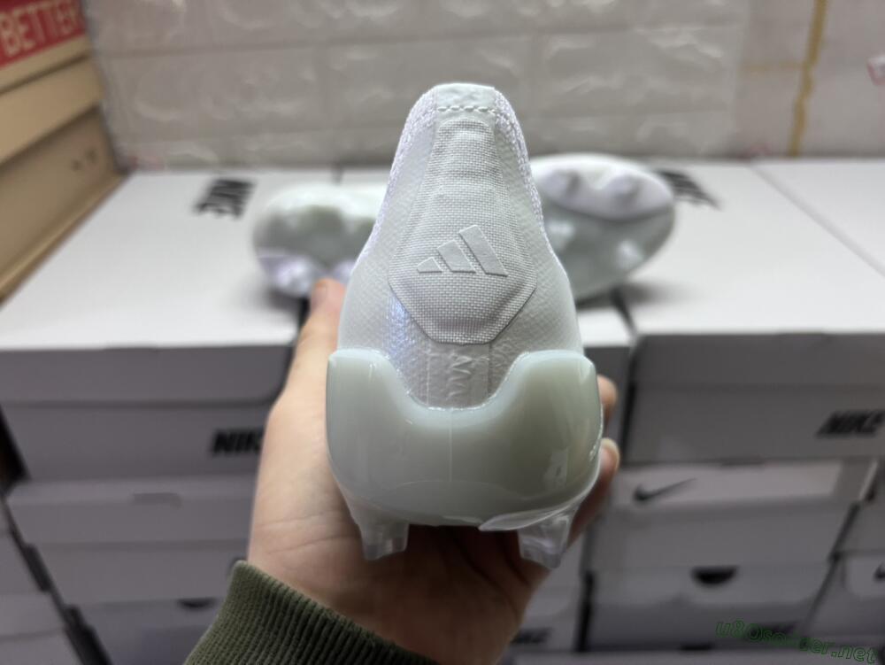 Men's Adidas Predator Accuracy.1 FG Football Boots - White/Beige