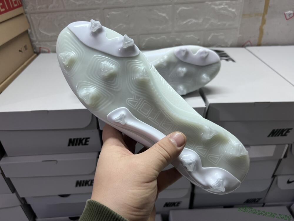 Men's Adidas Predator Accuracy.1 FG Football Boots - White/Beige