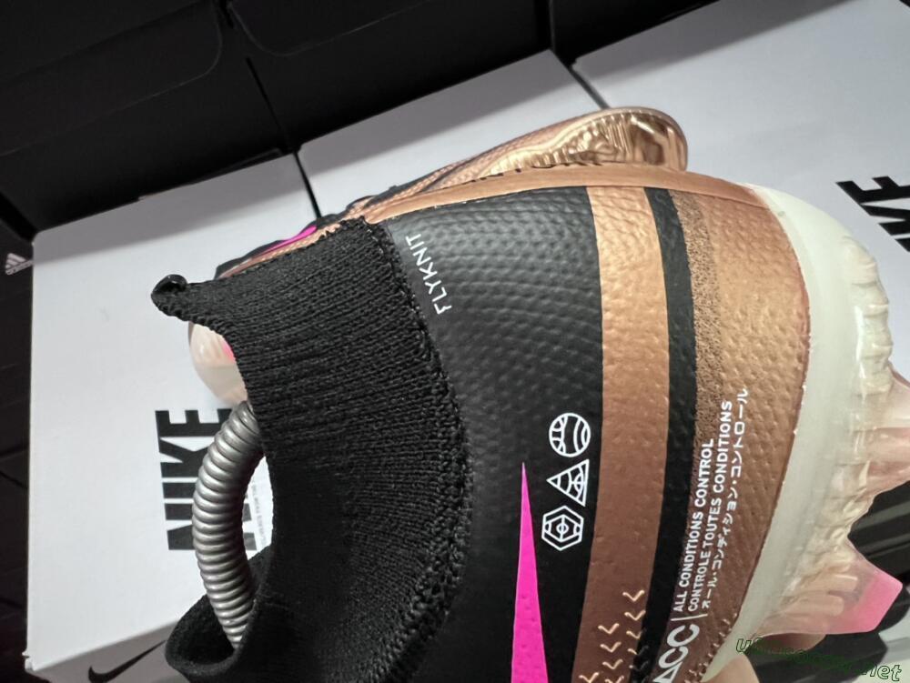 Men's Nike Phantom GT 2 DF Elite FG Football Boots - Black/Gold/White