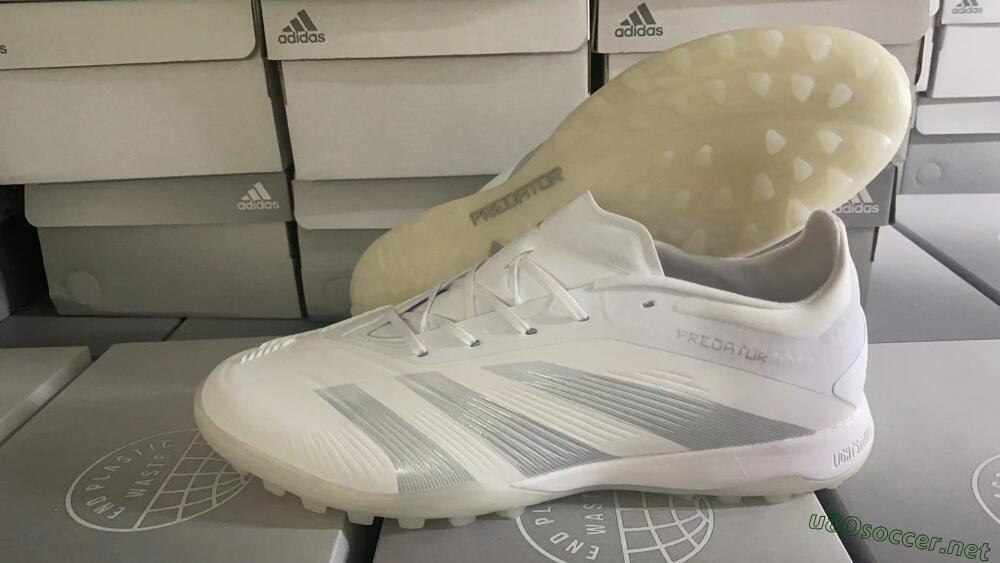 Men's Adidas Predator 24 Elite TF Football Shoes - White/Silver/Beige