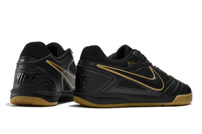 Men's Supreme x Nike SB Gato IC Football Shoes - Black/Brown