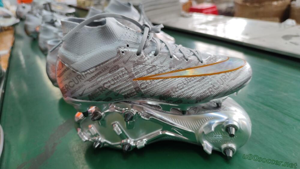 Men's Nike Air Zoom Mercurial Superfly 9 Elite SG Football Boots - Silver/Gold