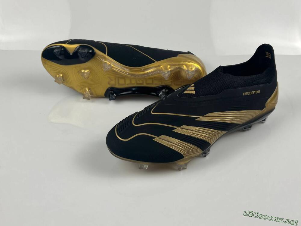 Men's Adidas Predator Accuracy+ Laceless FG Football Boots - Black/Gold