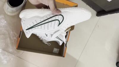 Men's Nike Tiempo Legend 10 Academy IC Football Shoes - White/Green