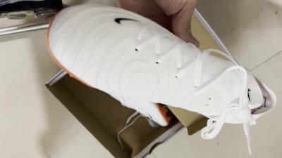 Men's Nike Phantom Luna Elite NU FG Football Boots - White/Black/Orange