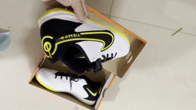 Men's Nike React Tiempo Legend 9 Pro IC Football Shoes - White/Yellow/Black