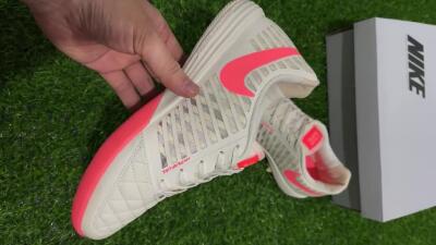 Men's Nike Lunar Gato 2 IC Football Shoes - Beige/Pink