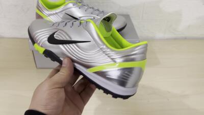 Unisex Nike Zoom Mercurial Vapor 1 Rgn SE TF Football Shoes - Silver/Black/Yellow