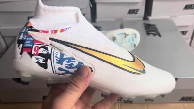 Men's Harry Kane x Nike Phantom GX DF Elite FG Football Boots - White/Gold/Blue
