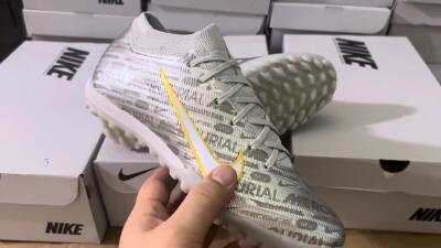 Unisex Nike Air Zoom Mercurial Vapor 15 Elite TF Football Shoes - Silver/Gold