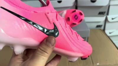 Men's Nike Phantom Luna Elite FG Football Boots - Pink/Black